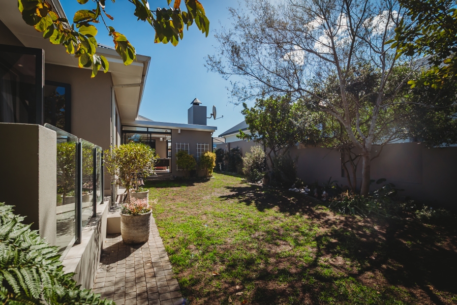 3 Bedroom Property for Sale in Kraaibosch Country Estate Western Cape